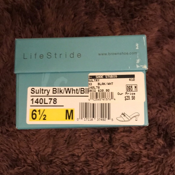 Polka dot women’s sandals - Picture 1 of 2